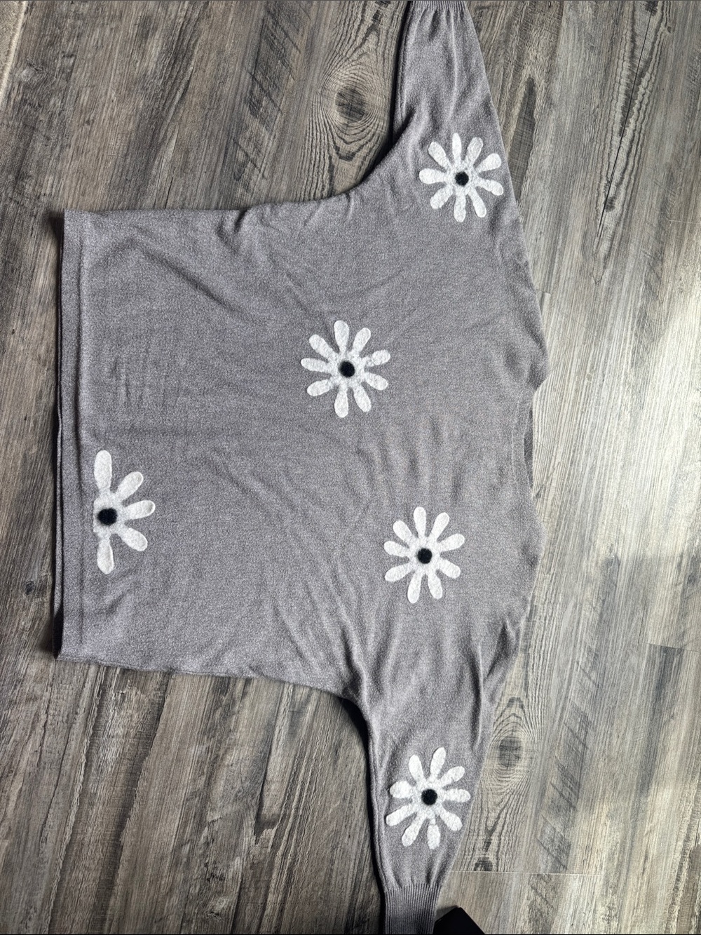 Sioni Taupe Knit Floral Sweater Set with White Daisy Accents - Picture 2 of 4